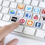 Language Immersion Using Social Media